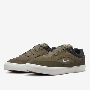 Nike Men's Khaki and Black Sneakers